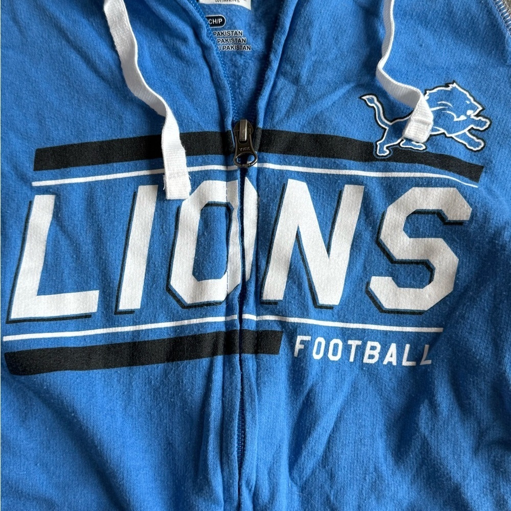 Brand new condition size S women’s Lions zip up-NFL - Picture 3 of 3